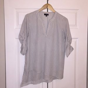 The Limited Size S polka-dot blouse